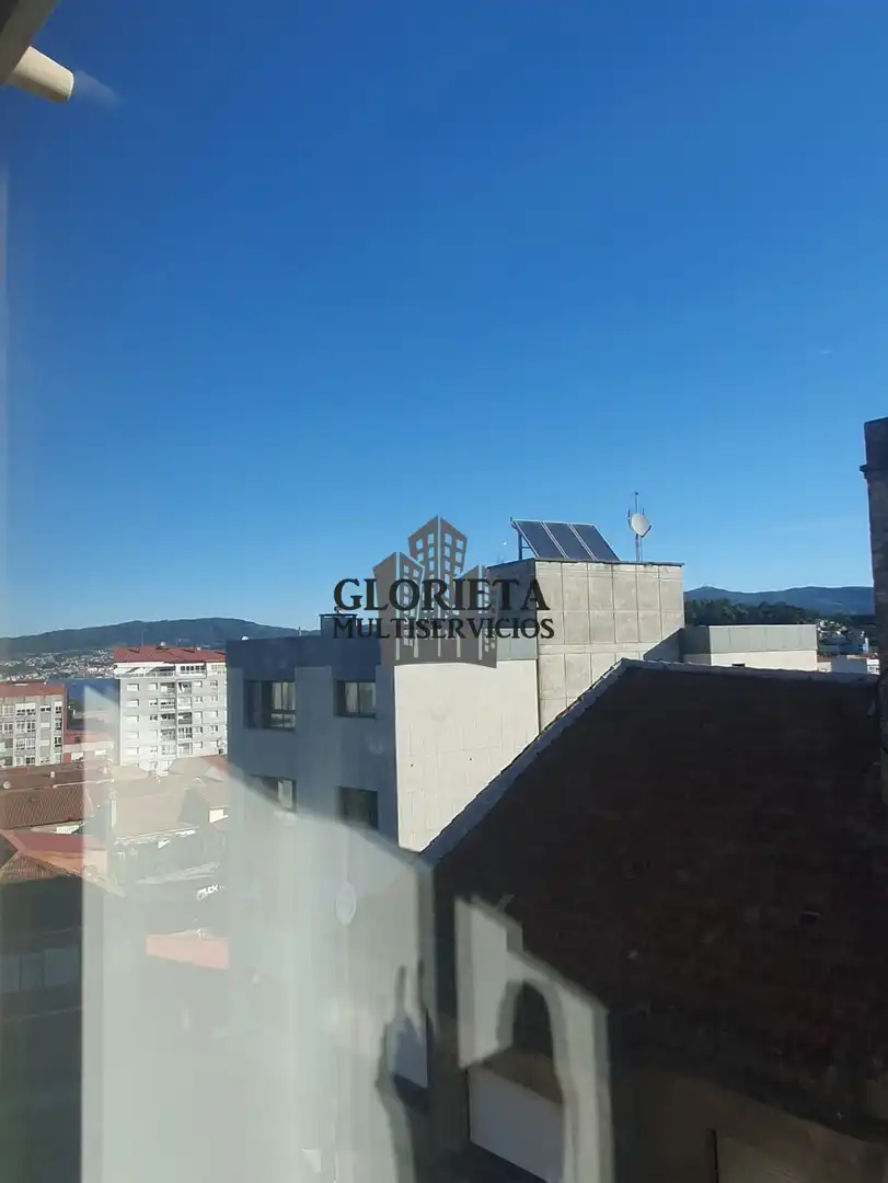 Terraza de Piso en venta en Vigo  con Calefacción, Terraza y Trastero