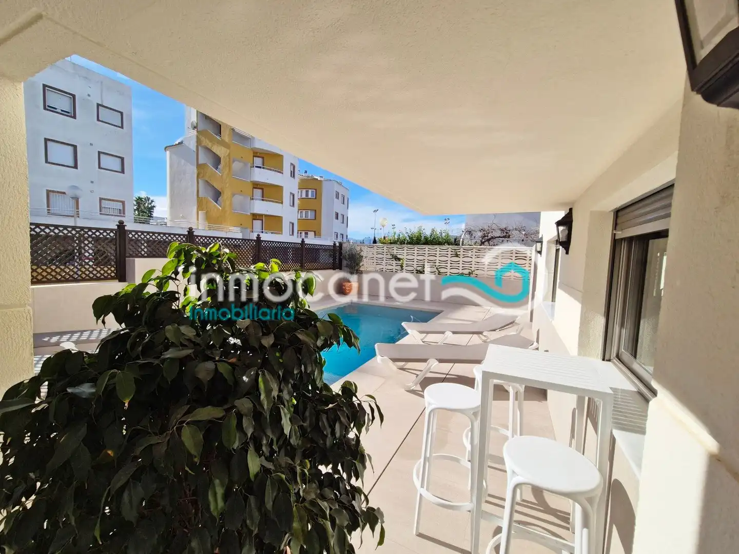 Piscina de Casa o xalet en venda en Oliva amb Aire condicionat, Calefacció i Terrassa