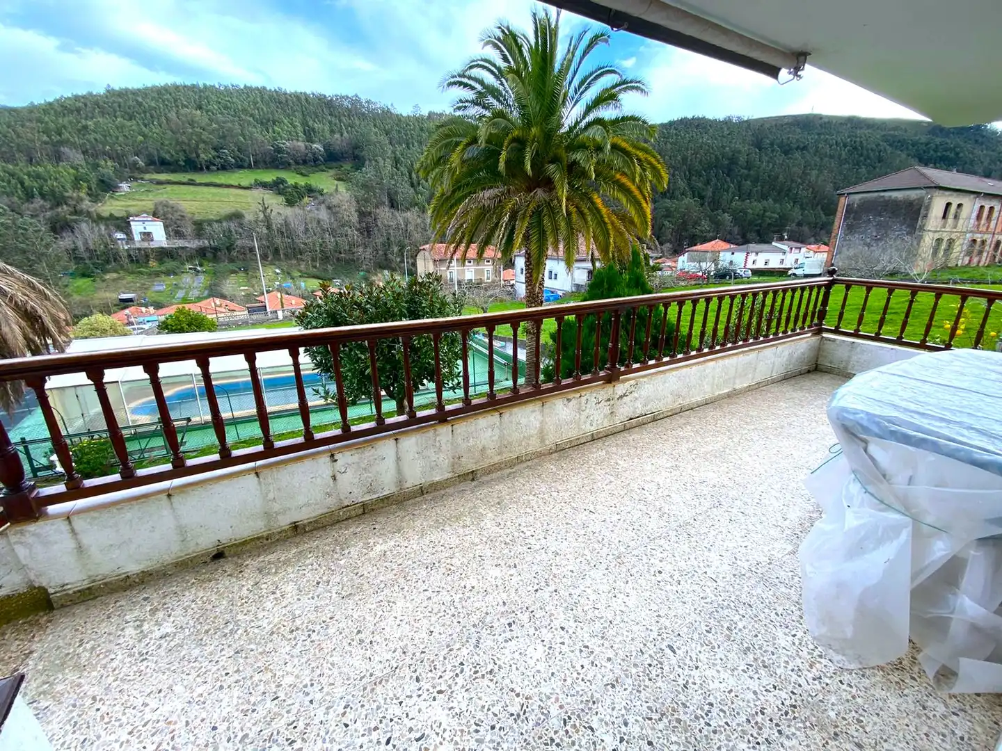 Terrassa de Casa o xalet en venda en Castro-Urdiales amb Calefacció, Jardí privat i Parquet