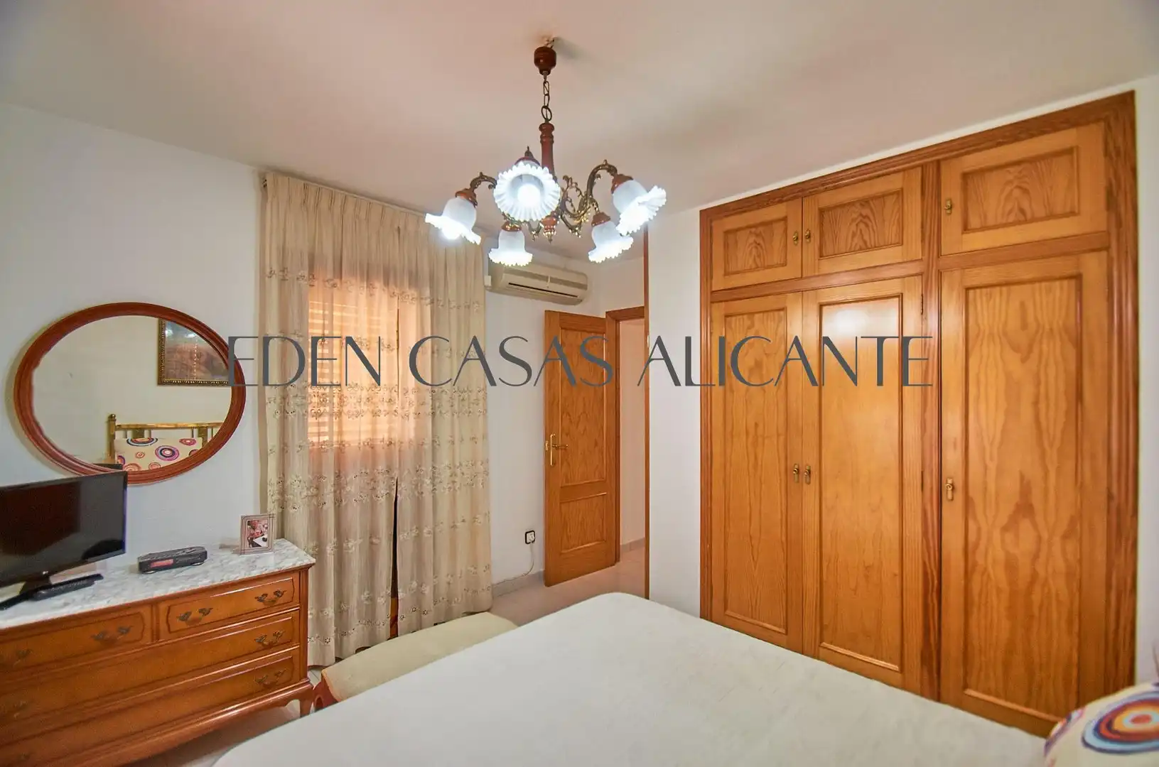 Casa aparellada amb terrassa en venda a Bellavista - Capiscol - Frank Espinós, imagen 25