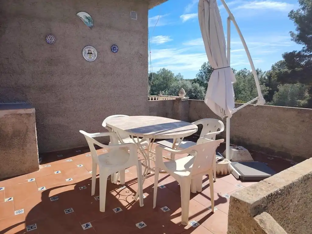 Terrasse von Haus oder Chalet zur Miete in Olocau mit Möbliert