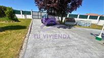 Parkplatz von Country house zum verkauf in Traspinedo mit Heizung, Privatgarten und Terrasse