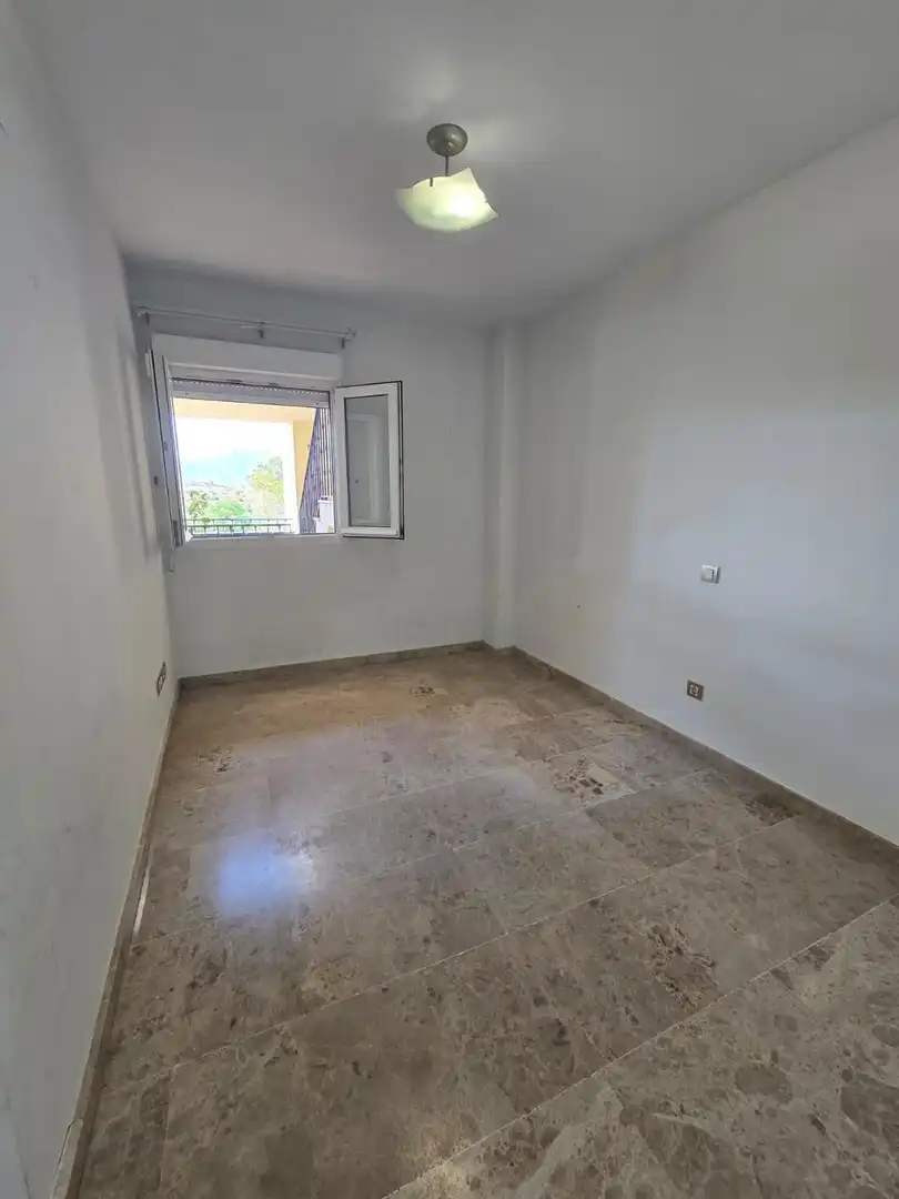 Schlafzimmer von Wohnung zum Verkauf in Mijas mit Klimaanlage, Heizung und Privatgarten