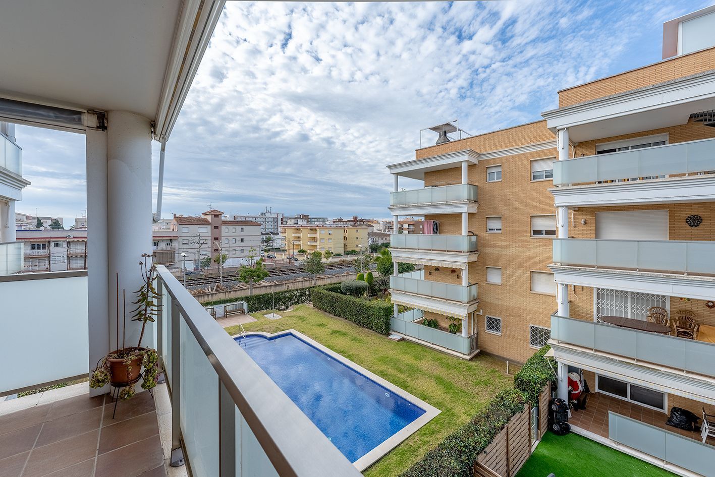 Piscina de Piso en venta en Cunit con Aire acondicionado, Calefacción y Terraza