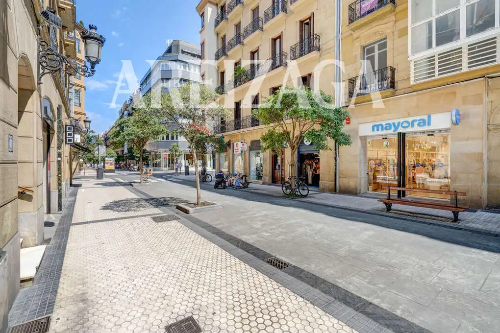 Local comercial en alquiler en Arrasate Kalea 25, imagen 3