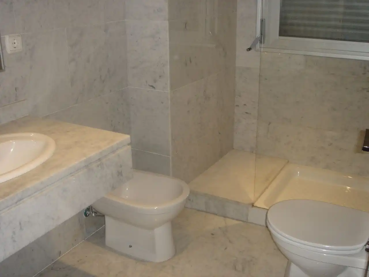 Baño de Piso de alquiler en Córdoba con Aire acondicionado, Calefacción y Parquet