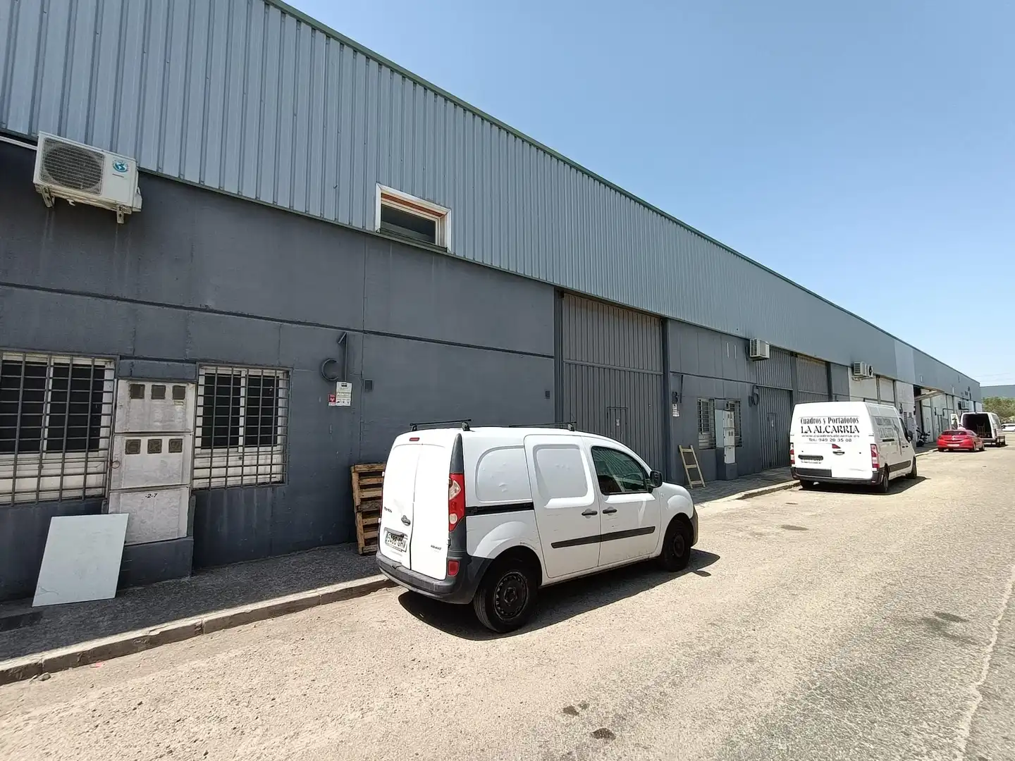 Nave industrielle à vendre à C/ Francisco de Medina y Mendoza