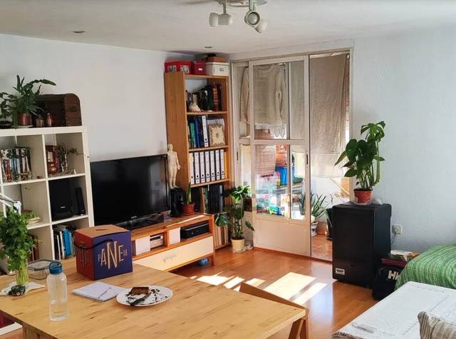 Piso en Venta en Calle de Sáhara en Los Rosales