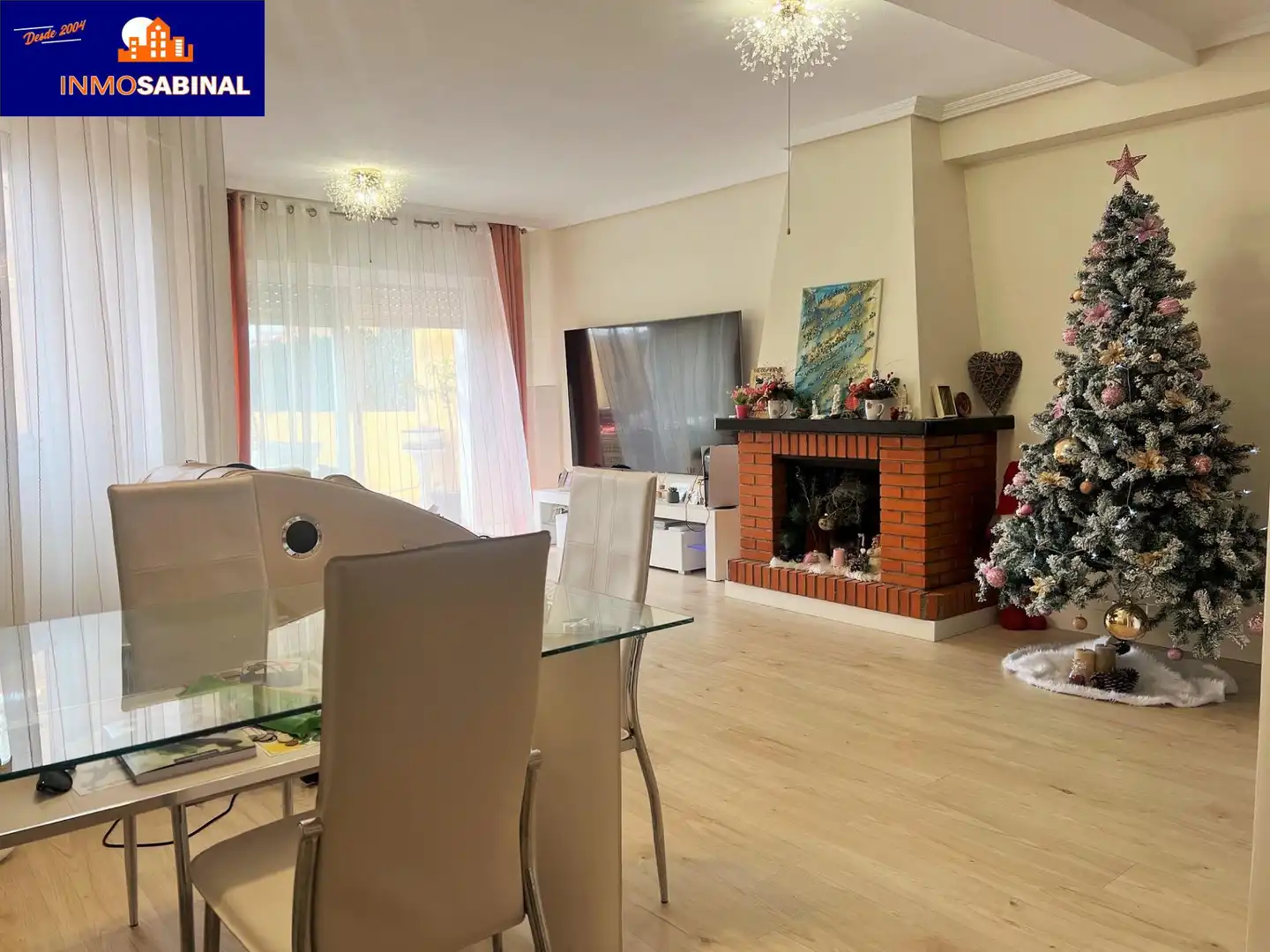Sala de estar de Casa adosada en venta en Vícar con Aire acondicionado, Calefacción y Terraza