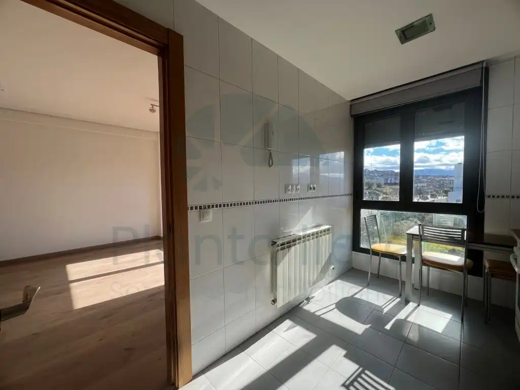 Kitchen of Duplexes for sale in Villamediana de Iregua  with Terrace and Swimming Pool