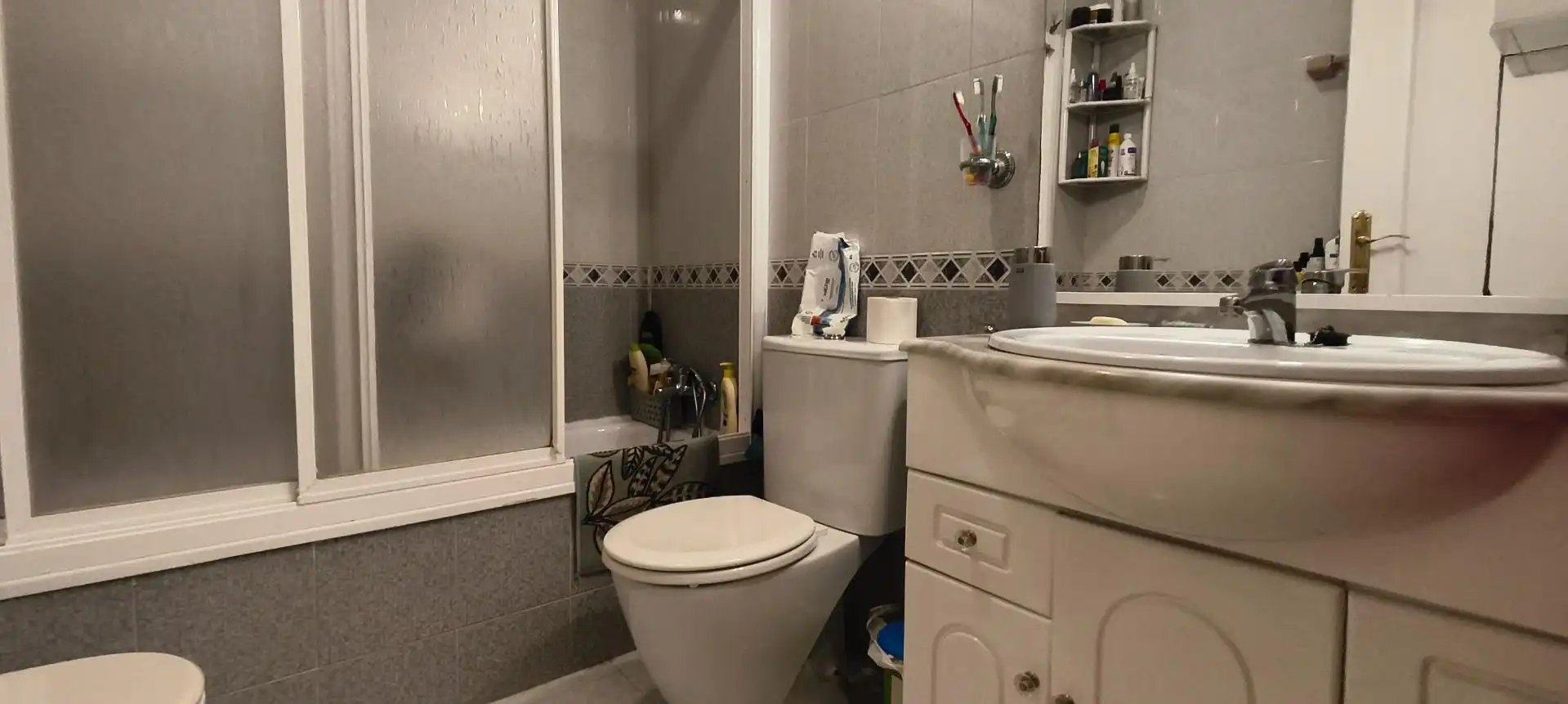 Bathroom of Apartments for sale in Santa Pola  with Air Conditioner, Terrace and Furnished