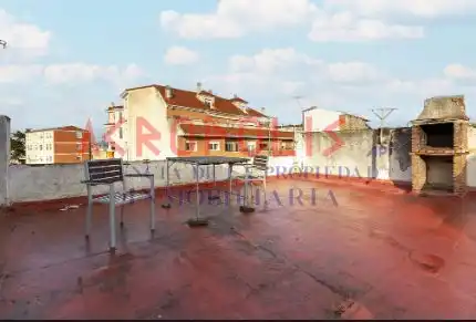 Terrassa de Pis en venda en Zamora Capital  amb Calefacció