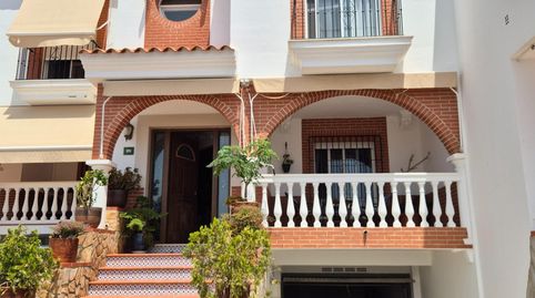 Foto 3 de Casa adosada en venda a Carretera del Suspiro, 13, Almuñecar Centro, Almuñécar
