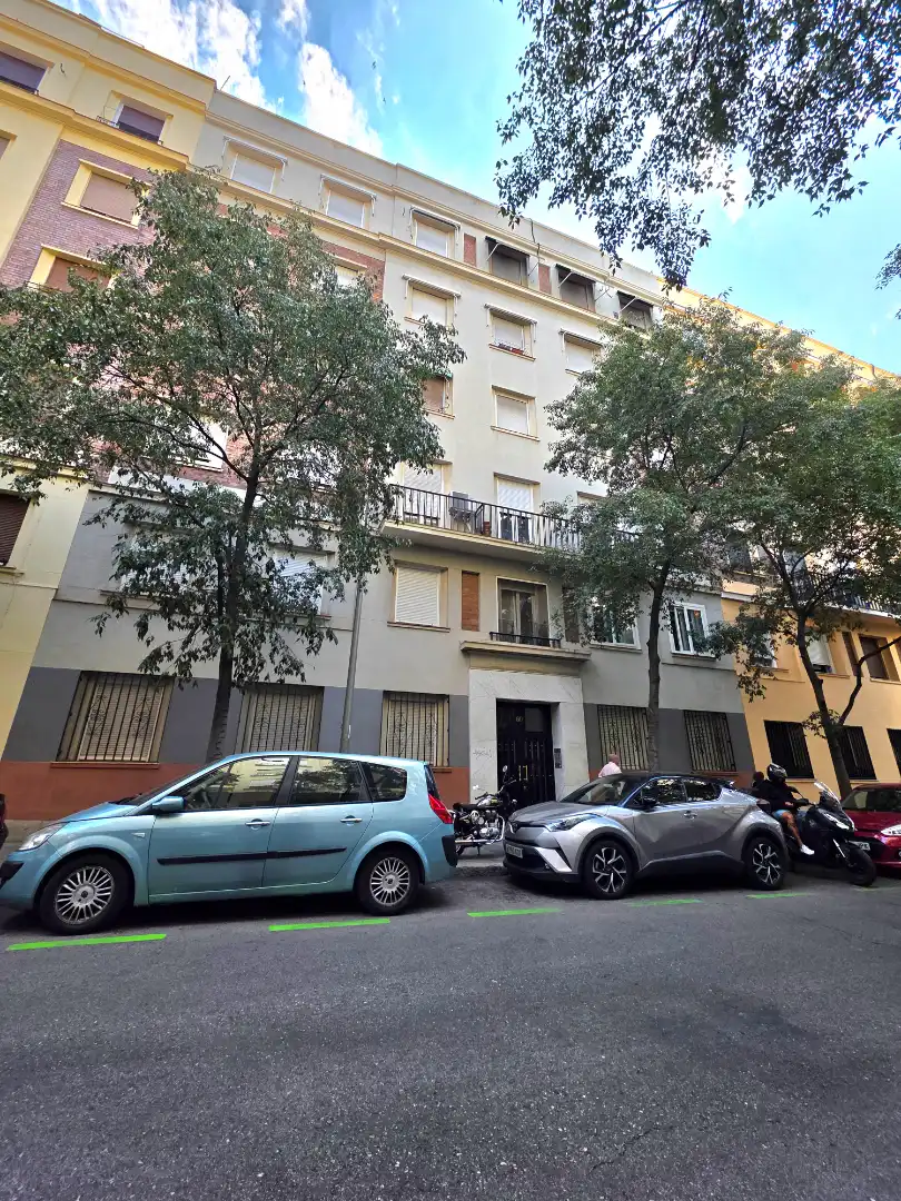 Exterior view of Flat for sale in Madrid  with Air Conditioner, Heating and Parquet flooring