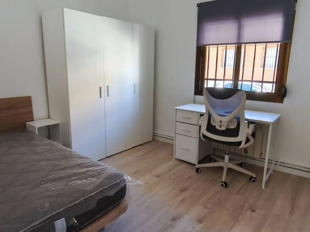 Habitación de Piso de alquiler en Ciudad Real con Aire acondicionado, Calefacción y Terraza