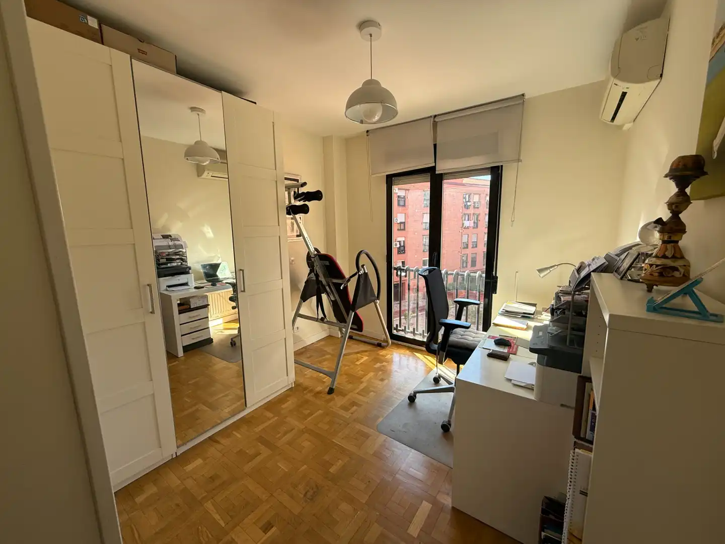 Schlafzimmer von Wohnung zum Verkauf in Madrid mit Klimaanlage, Heizung und Privatgarten