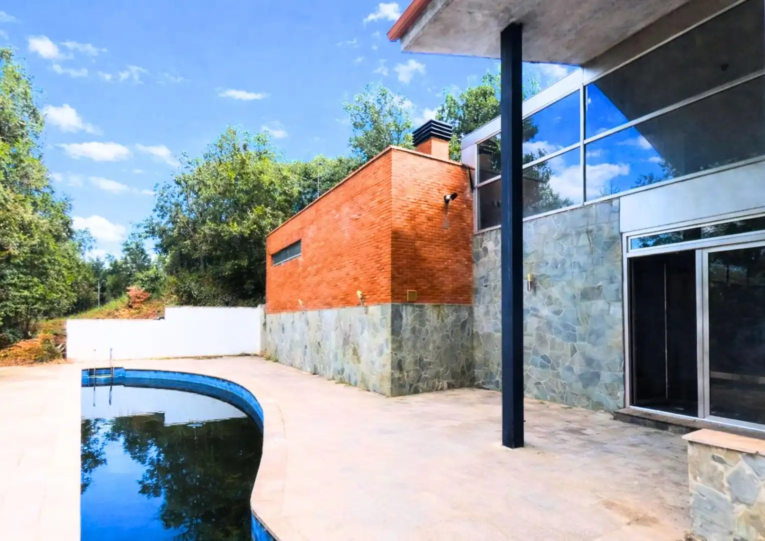 Piscina de Finca rústica en venda en Matadepera amb Jardí privat, Terrassa i Traster