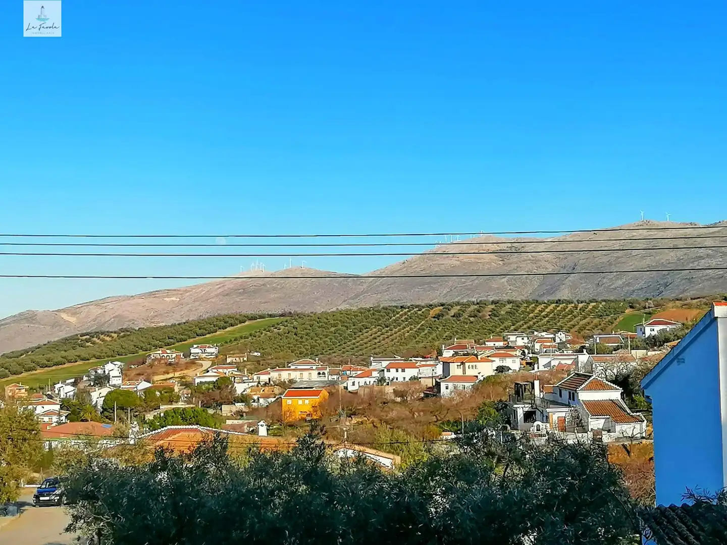 Vista exterior de Casa o xalet en venda en Loja amb Jardí privat, Terrassa i Traster