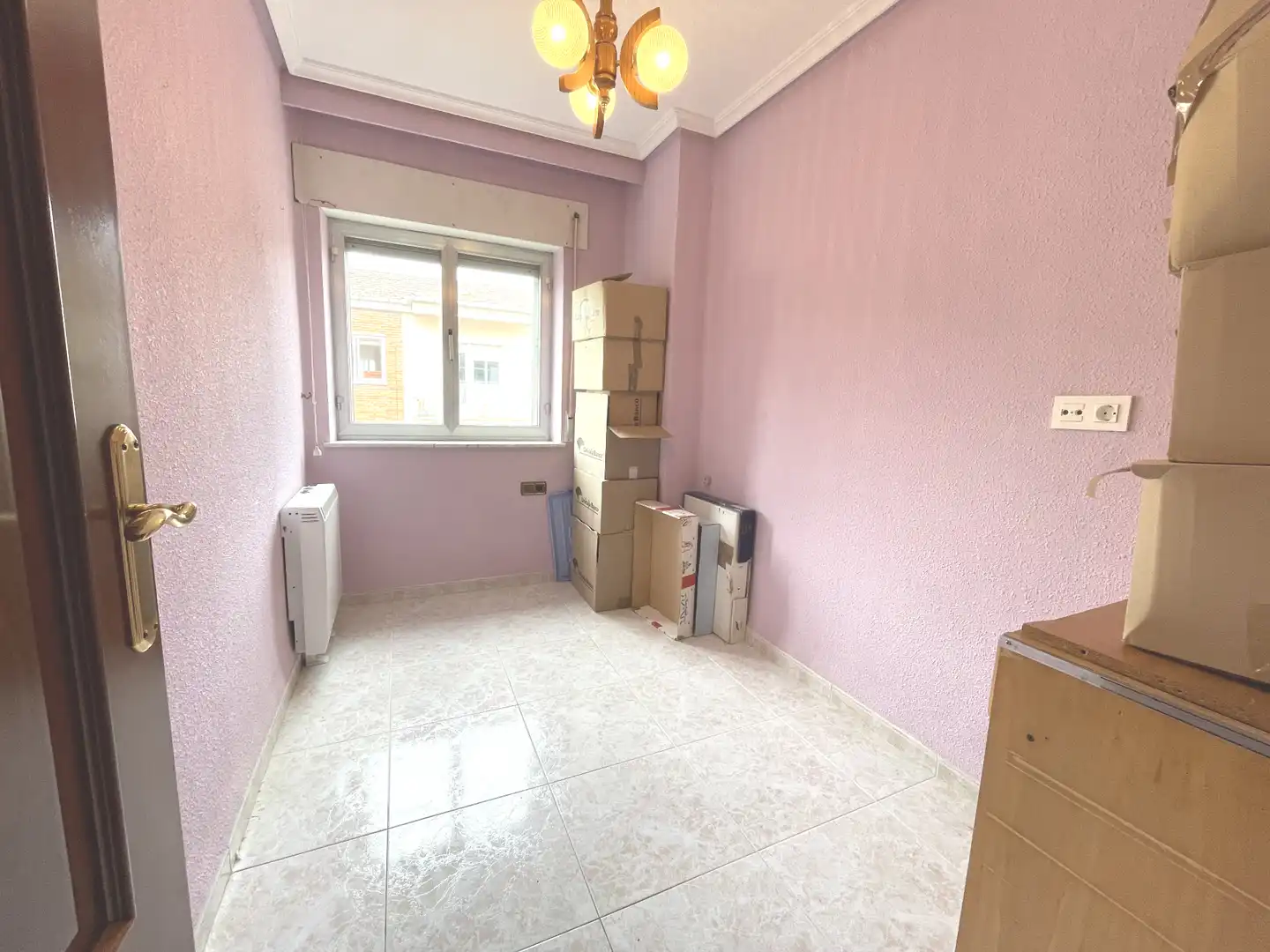 Schlafzimmer von Wohnung zur Miete in Salamanca mit Heizung, Möbliert und Balkon