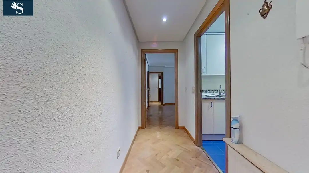 Piso de alquiler en  Madrid Capital con Aire acondicionado, Calefacción y Jardín privado