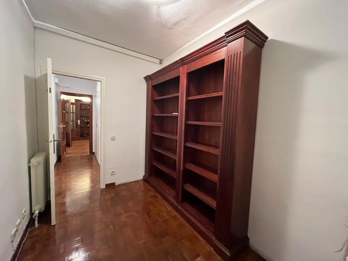 Wohnung zum Verkauf in Barcelona mit Klimaanlage, Heizung und Parkett