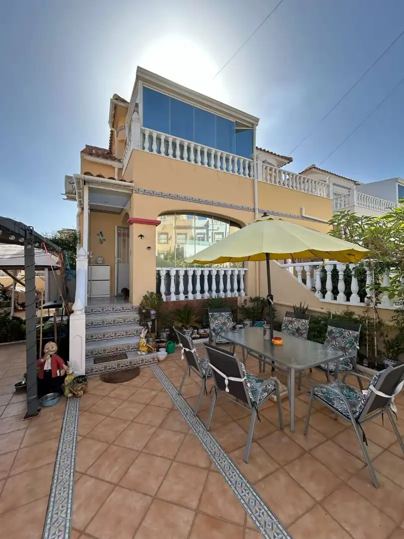 Duplex avec piscine à vendre à San Miguel de Salinas