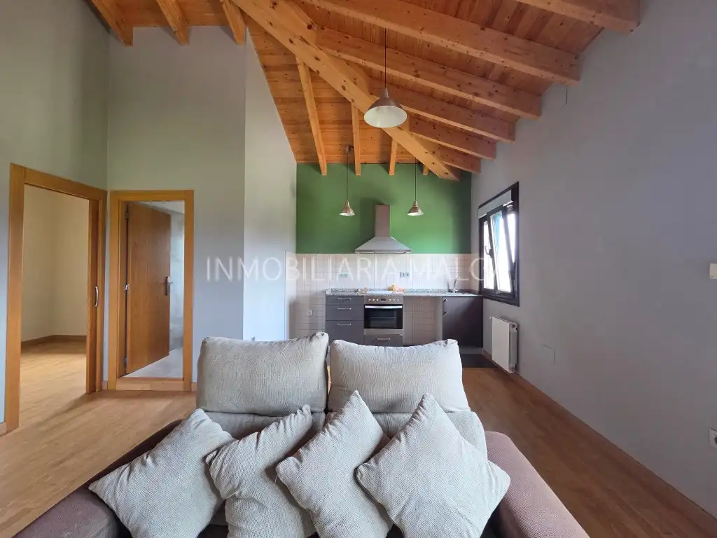 Sala d'estar de Casa o xalet en venda en Colunga amb Calefacció i Parquet