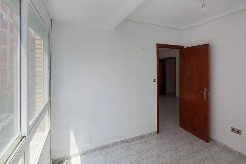 Piso en venta en Valencia con Balcón