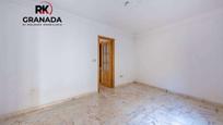 Bedroom of Flat for sale in  Granada Capital