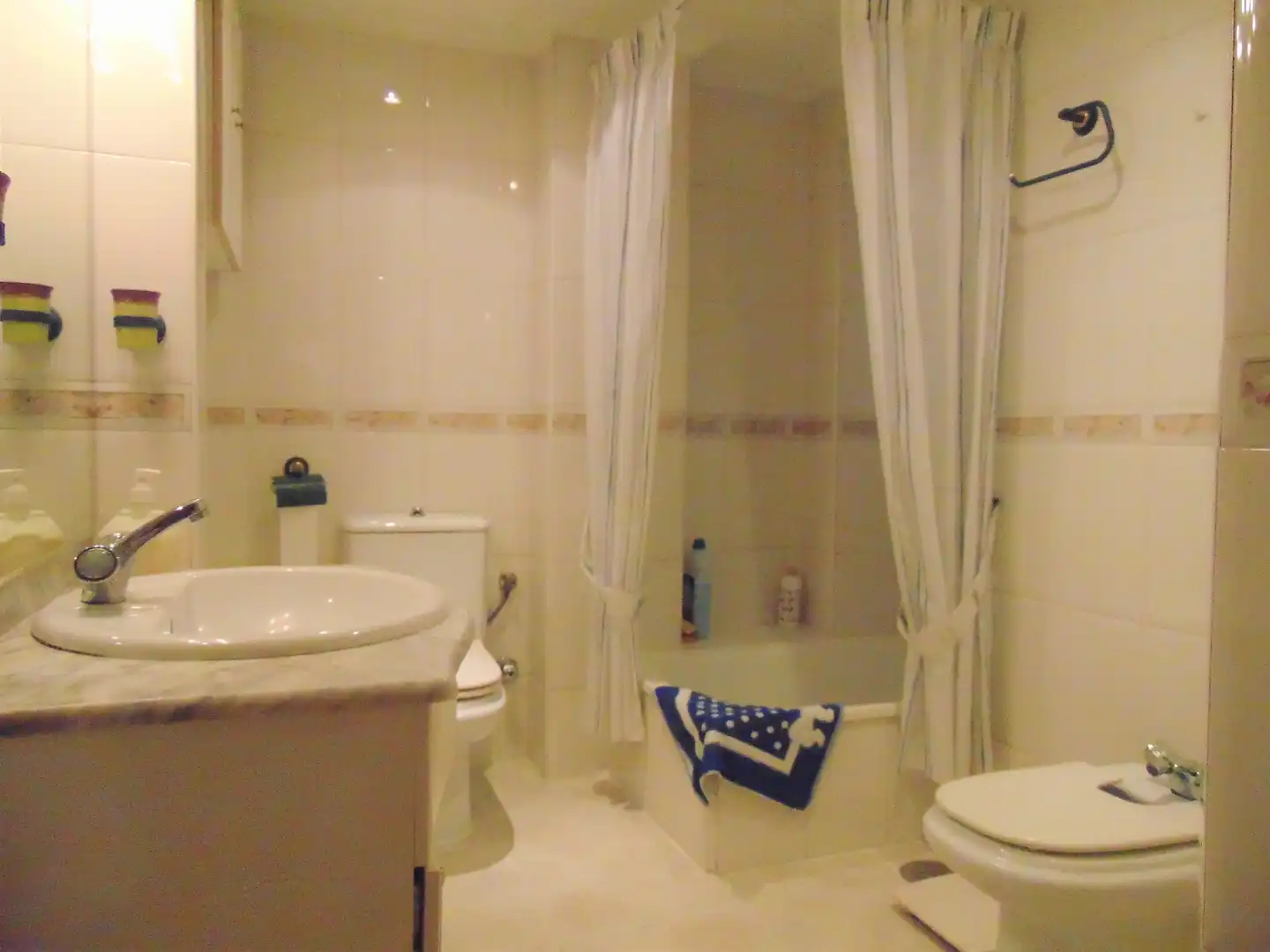 Bathroom of Flat for rent in Benidorm  with Furnished