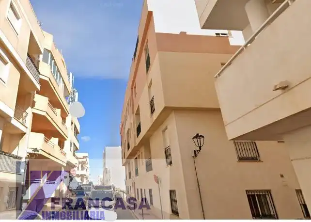 Vista exterior de Piso en venta en Garrucha