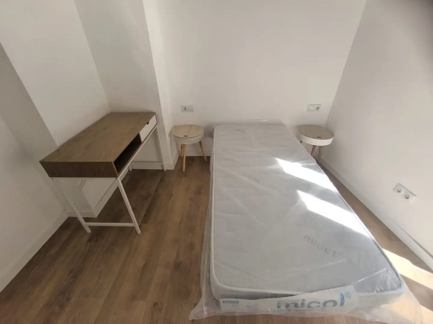 Bedroom of Flat for share in Centre - Zona Alta  