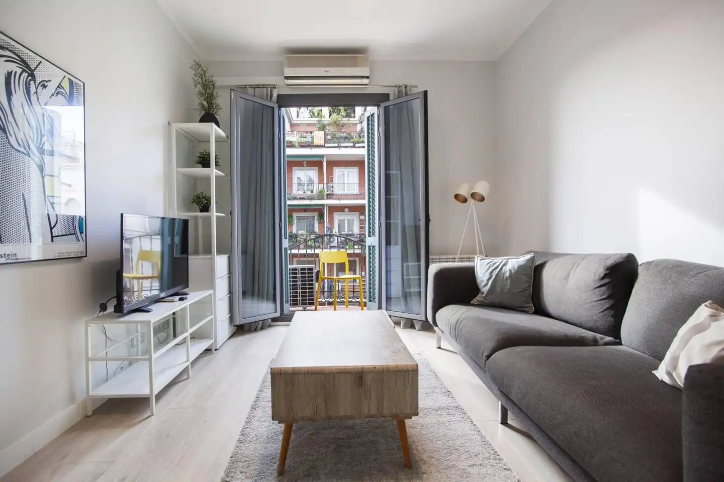 Wohnung mit Terrasse zum Verkauf in calle de Calàbria, imagen 3