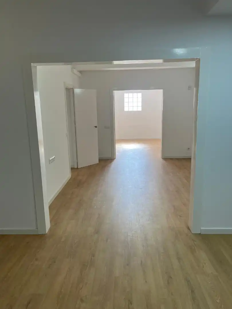 Piso en venta en  Barcelona Capital con Parquet y Horno