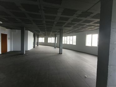 Local comercial en venda a Avinguda Cornisa 11