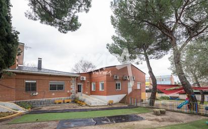 Vista exterior de Casa o xalet en venda en Las Rozas de Madrid amb Calefacció, Jardí privat i Terrassa