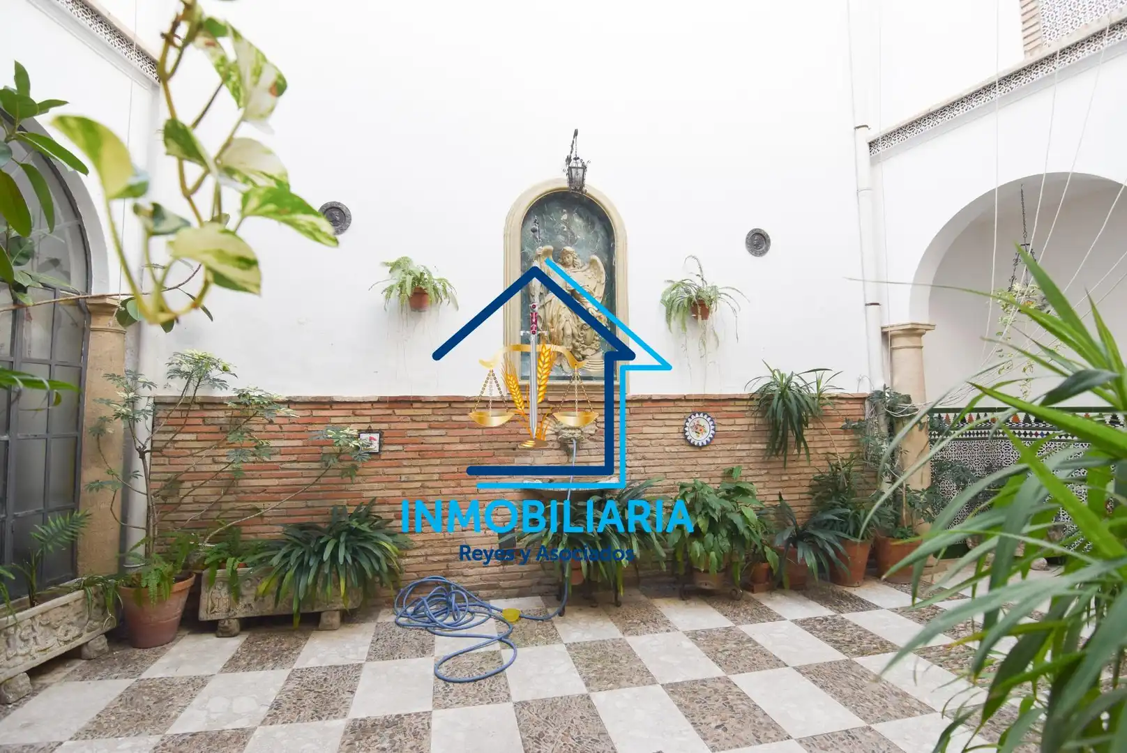Jardí de Casa o xalet en venda en Córdoba amb Aire condicionat