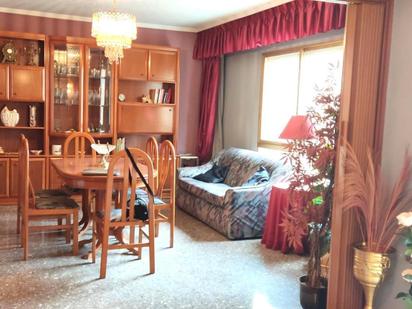 Living room of Flat for sale in Requena  with Heating, Terrace and Storage room