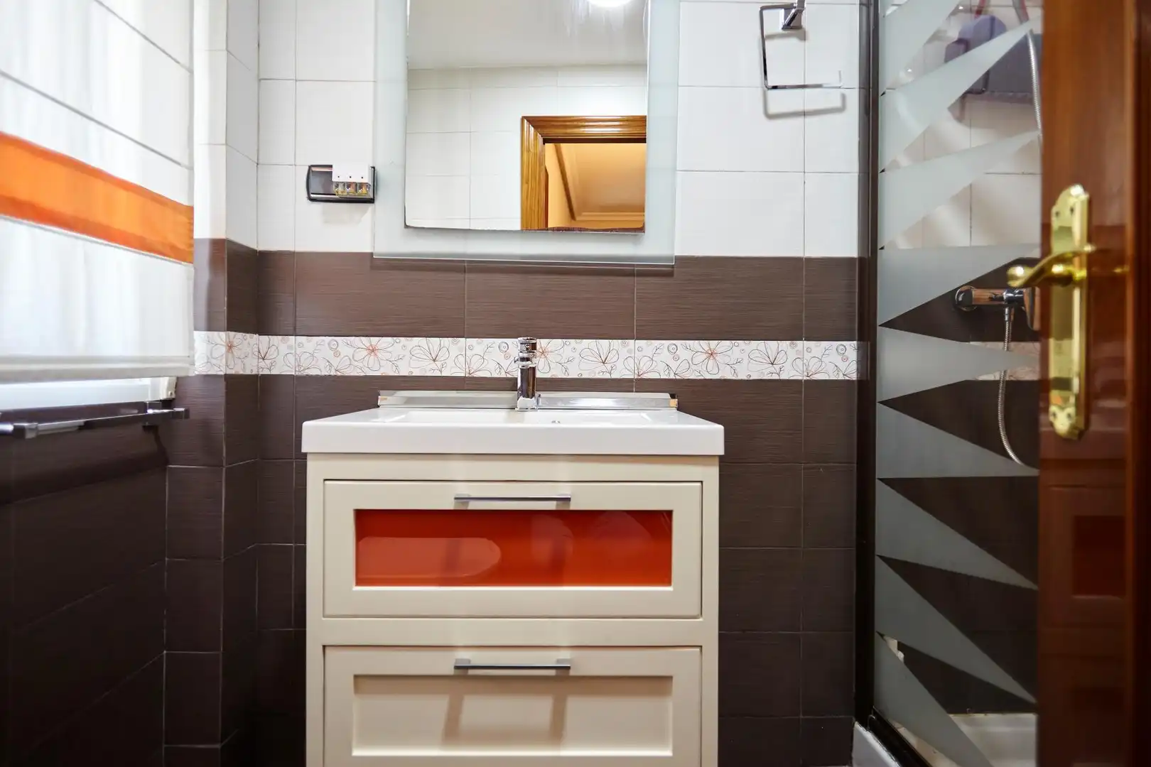 Bathroom of Houses for sale in Martos  with Air Conditioner, Heating and Furnished