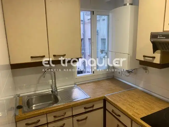Küche von Wohnung zur Miete in Madrid mit Terrasse, Möbliert und Waschmaschine