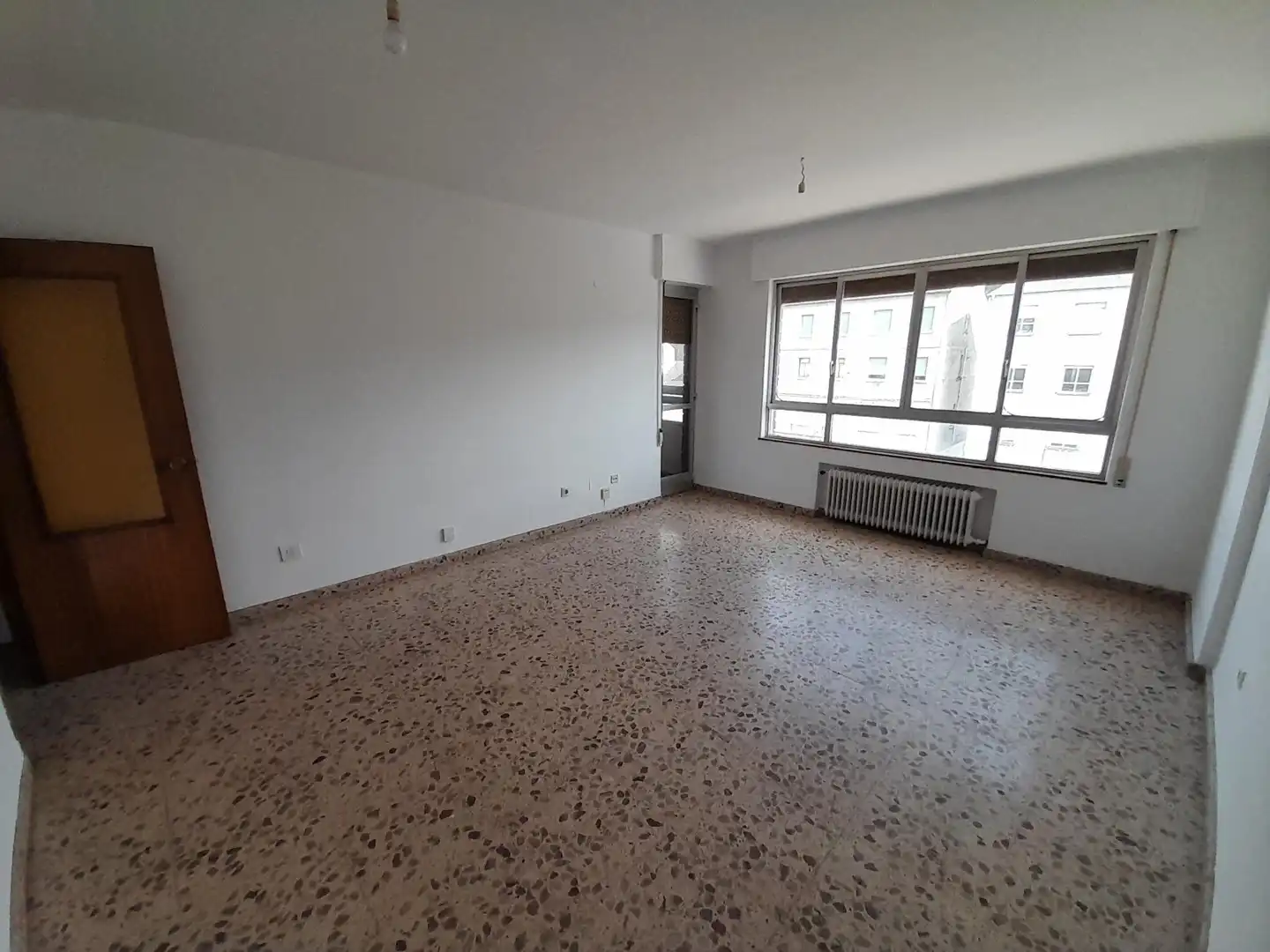 Sala de estar de Piso en venta en Ponferrada con Calefacción, Terraza y Trastero