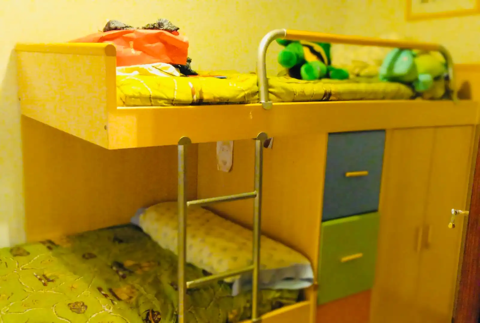 Dormitori de Casa o xalet en venda en Oliva amb Aire condicionat, Calefacció i Terrassa