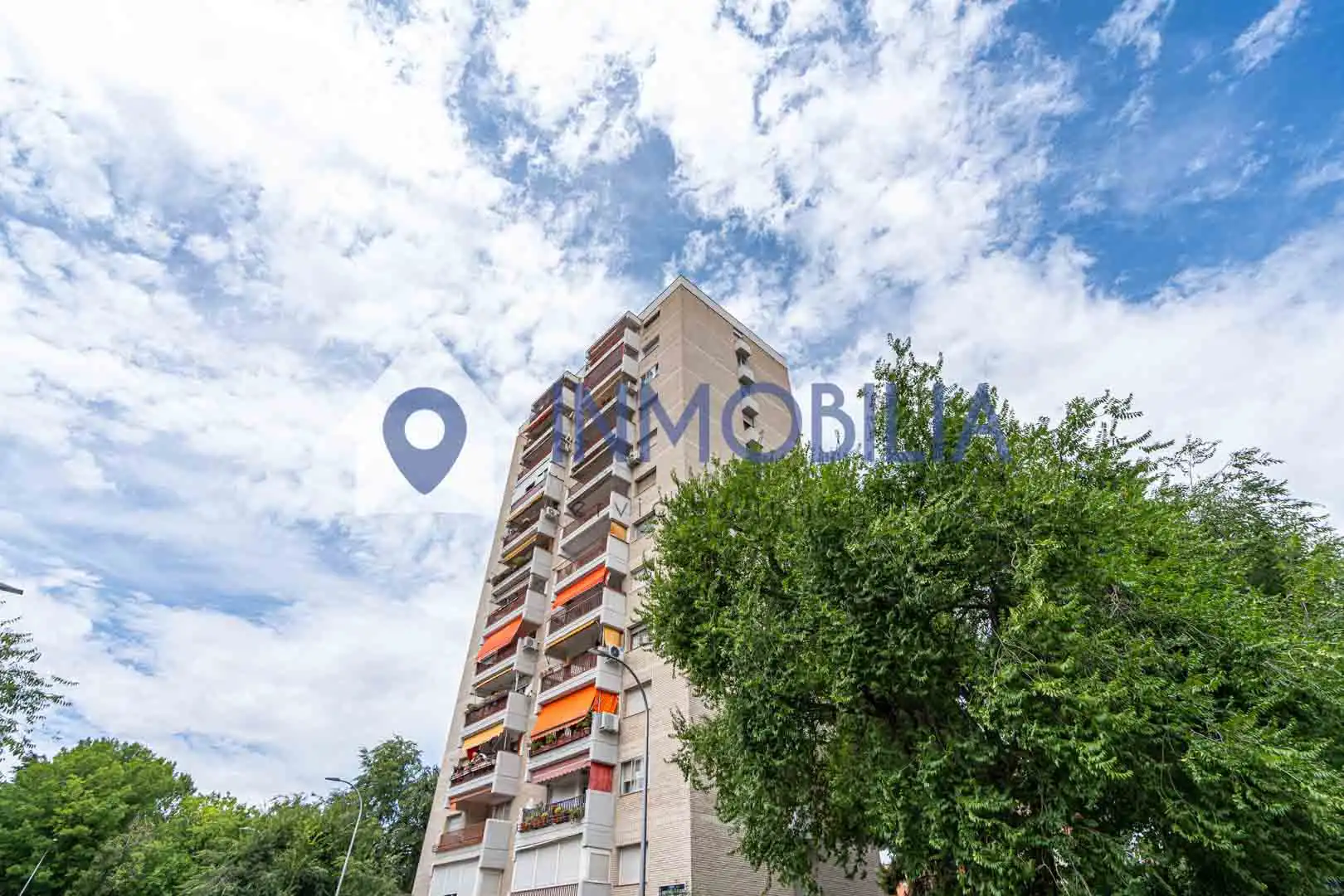 Außenansicht von Wohnung zum Verkauf in Madrid mit Klimaanlage, Heizung und Terrasse