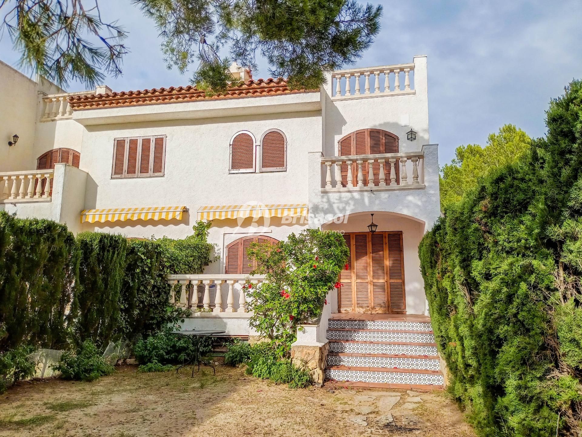 Casa adosada en venda a Calle de la Magnolia, Pino Alto, Miami Platja, Mont-roig del Camp