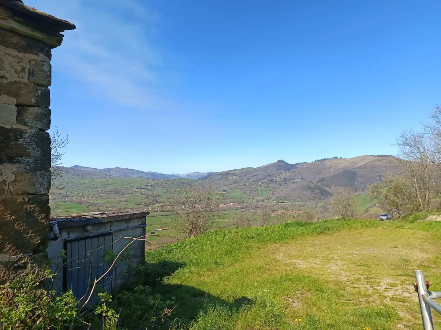 Land for sale in Villacarriedo