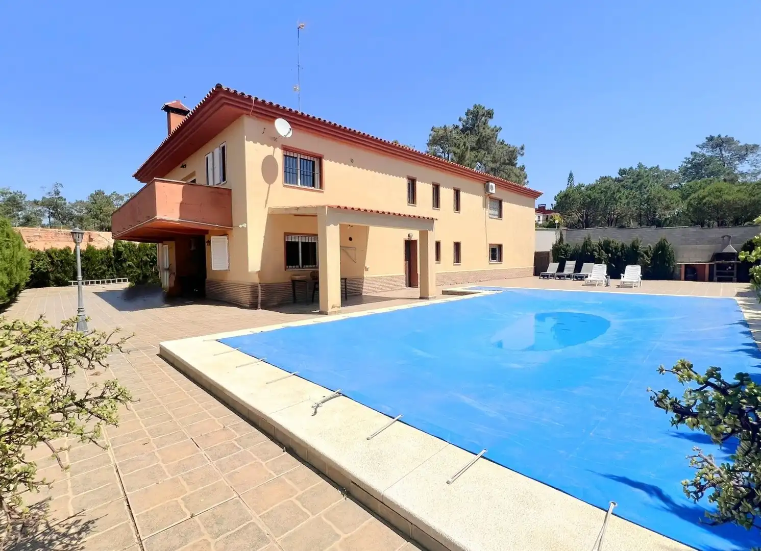 Exterior view of Houses for sale in Isla Cristina  with Air Conditioner, Heating and Terrace