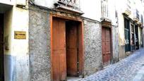 Vista exterior de Casa adosada en venda en Villafranca del Bierzo amb Calefacció, Jardí privat i Parquet