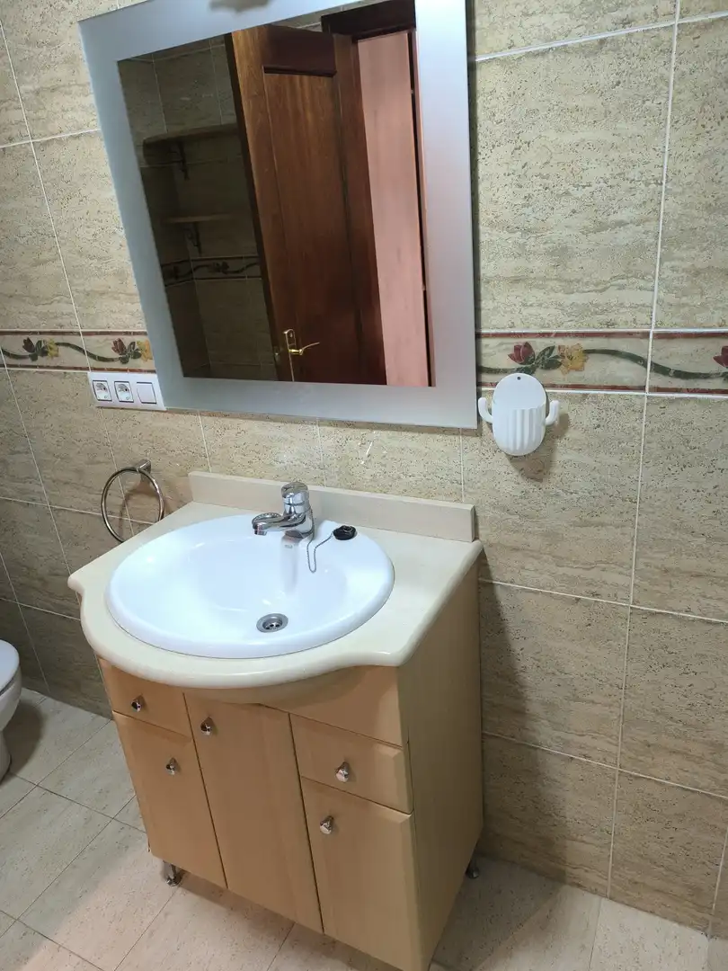 Badezimmer von Wohnung zur Miete in Vila-real mit Klimaanlage, Parkett und Terrasse