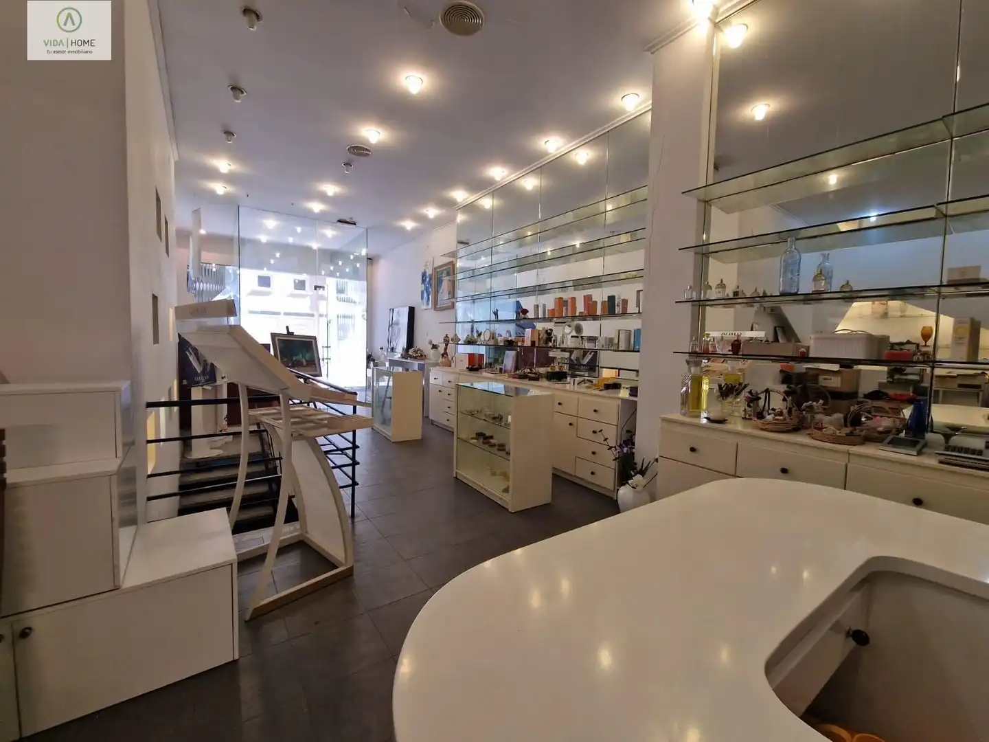 Local comercial en venta en Centro Ciudad, imagen 2