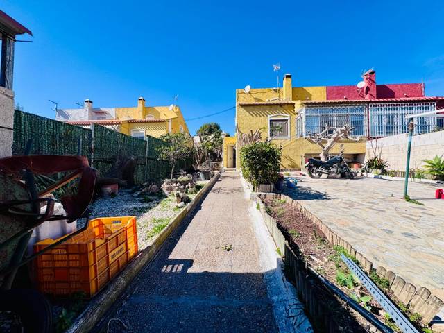 Casa adosada en Venta en Coloma